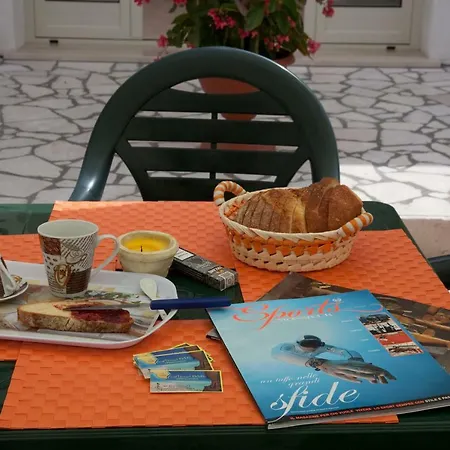 Viamozart Frühstückspension Scorrano (Apulia)